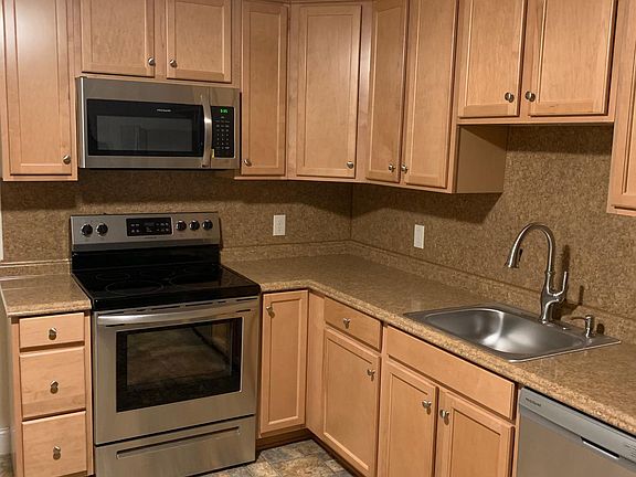 3rd image of 15 Lydia Ln APT 1