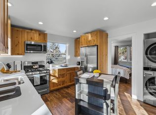 1423 SE Lostine Cir, Bend, OR 97702