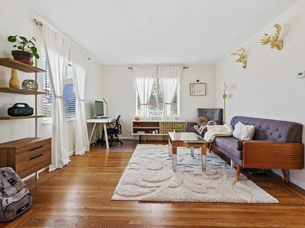 3403 Dakota St, Oakland, CA 94602