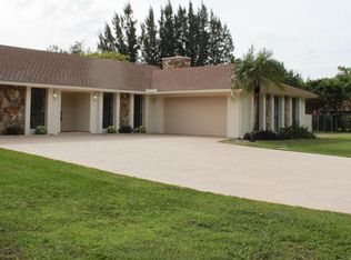 7030 High Sierra Cir, West Palm Beach, FL 33411