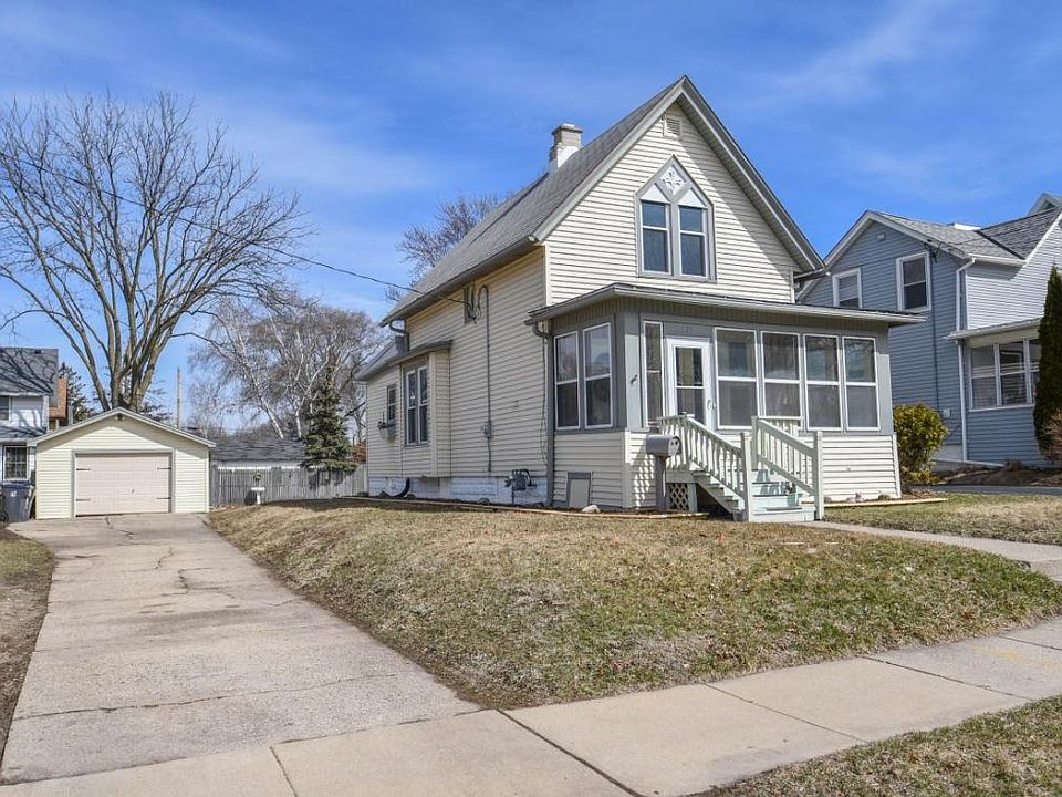1st image of 562 W College Ave