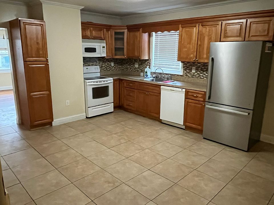 1st image of 80-82 Marble Ave #1