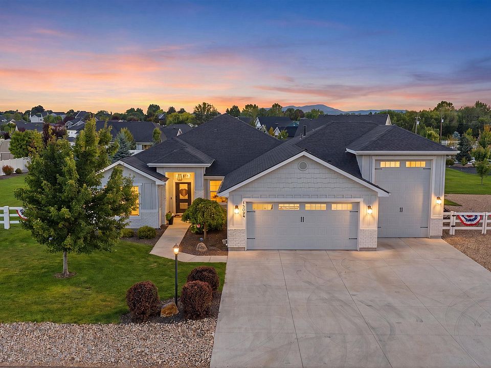 1st image of 15094 Pronghorn Dr