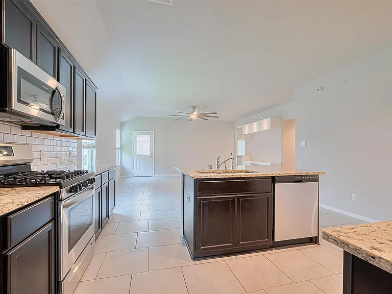 3010 Veeder Pass Ln — Photo 9