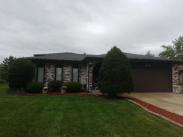 1st image of 2809 Lake Park Dr