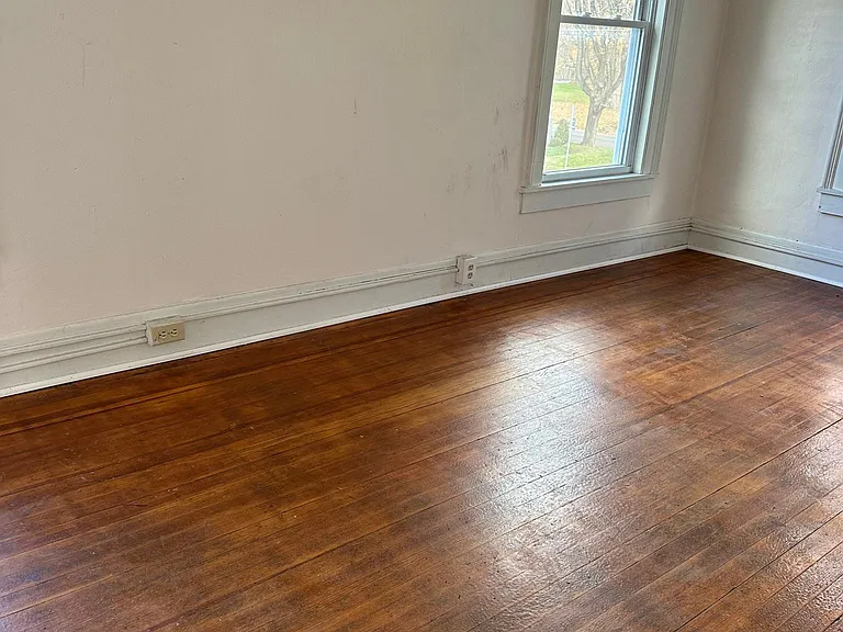 118 Spruce St #2 — Photo 9