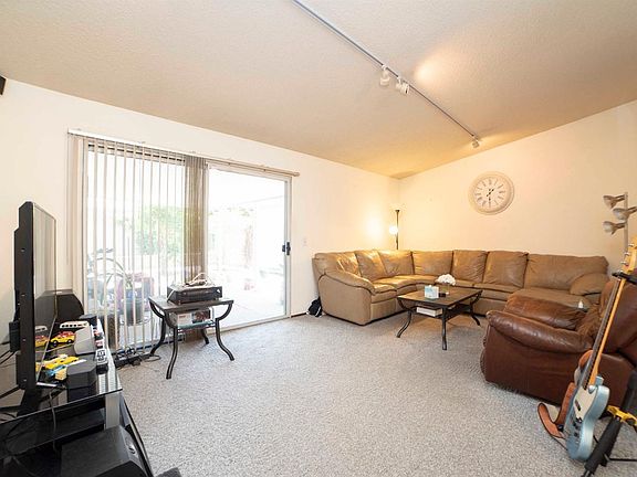 5th image of 7416 Sunborough Ln