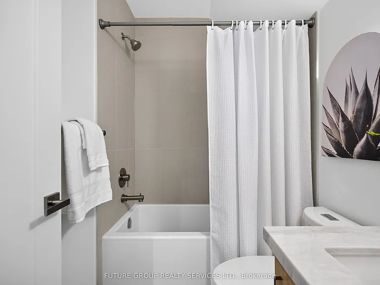103 Cavell Ave #5 — Photo 32