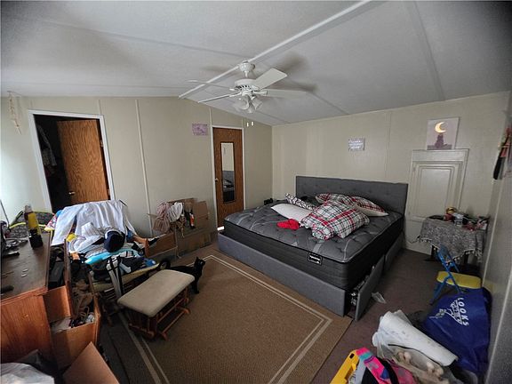 4th image of 1221 Hazel Nut Ln
