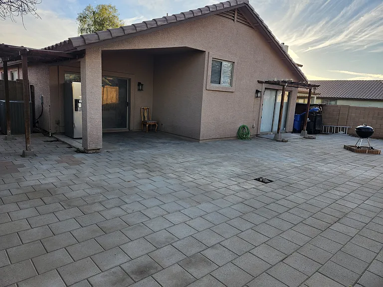 1512 E La Salle St — Photo 26