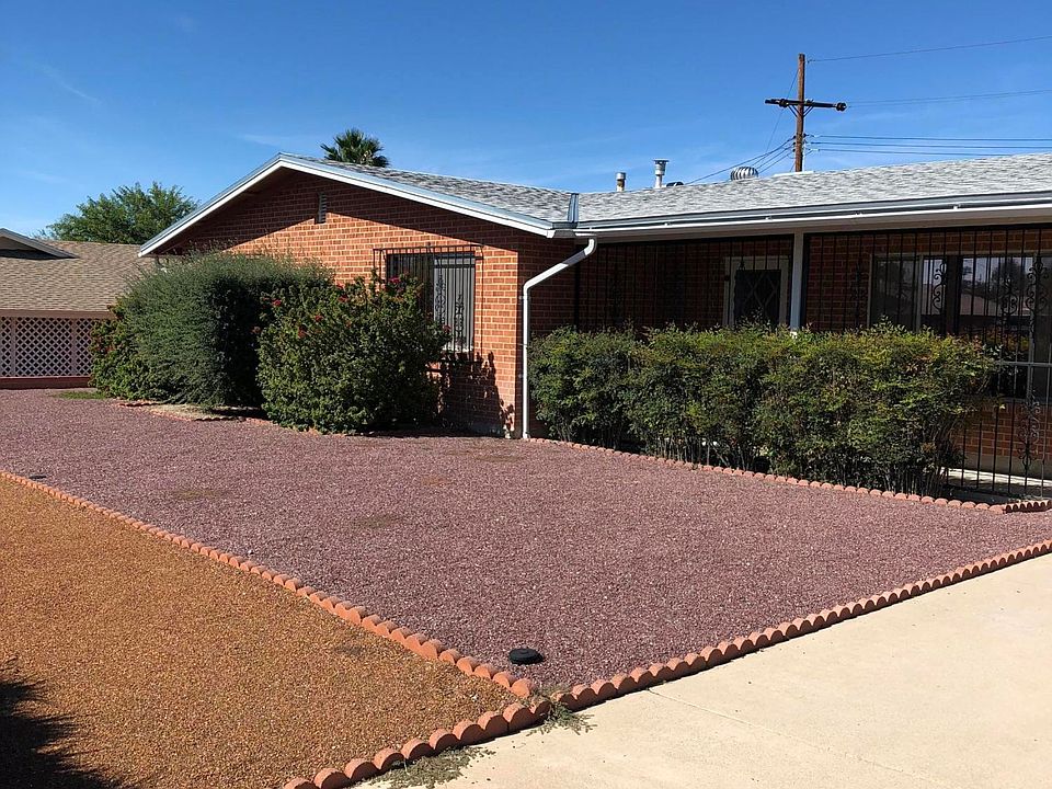 2nd image of 8631 E 26th Pl