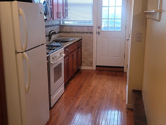5th image of 2262 E 29th St #1