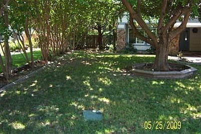 2nd image of 8142 Bonnie Oak Way