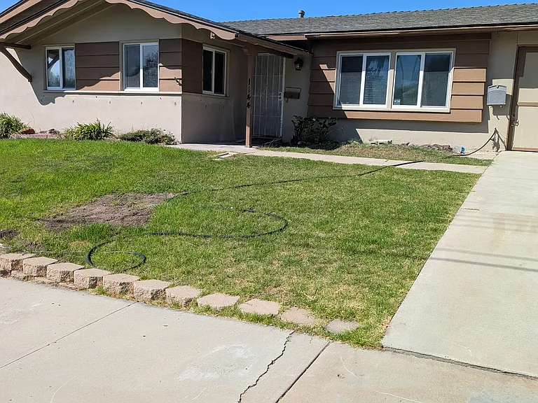 1144 Purdy St — Photo 1