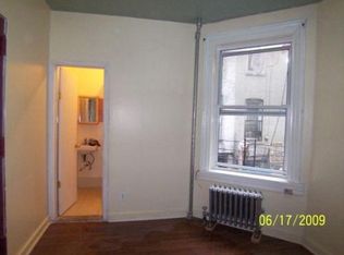 523 McDonald Ave APT 2R, Brooklyn, NY 11218