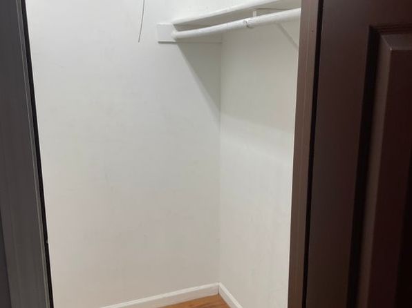 650 Perrie Dr APT 202