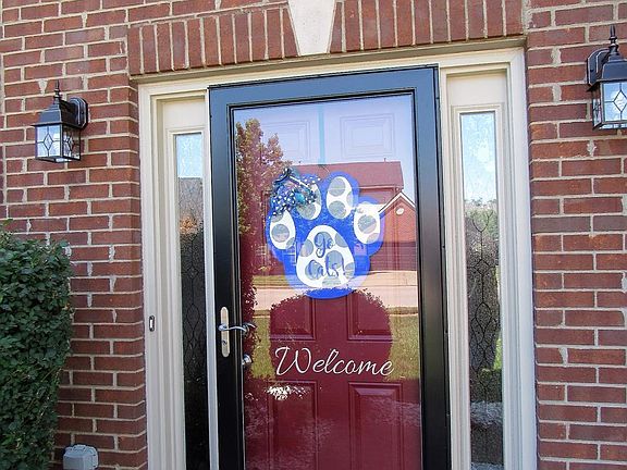 3rd image of 105 Keene Crossing Dr