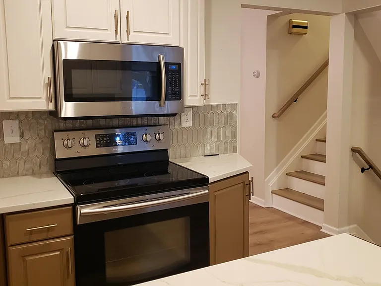 635 Cumberland St — Photo 12