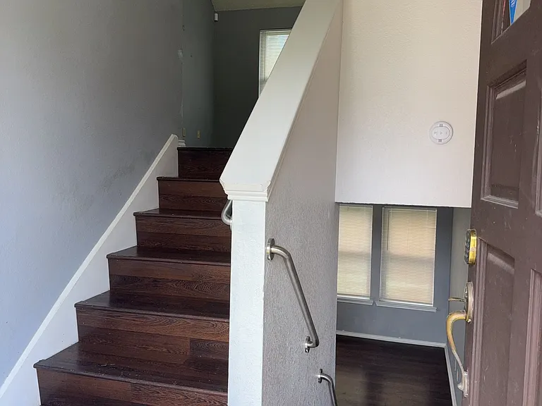 768 Pierre Ln — Photo 7