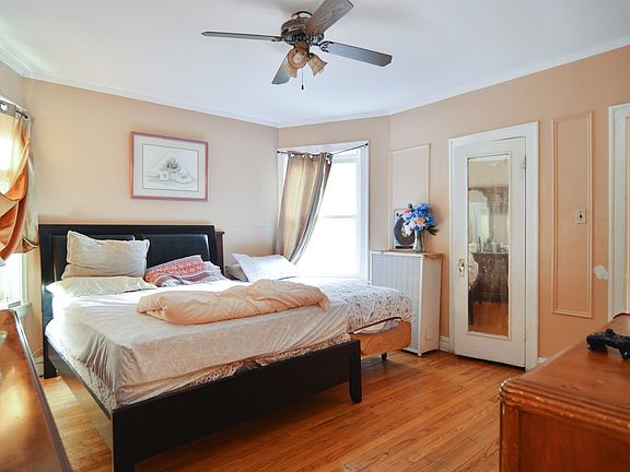 5th image of 6111 N Fairfield Ave