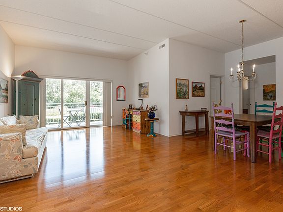 5th image of 6815 N Milwaukee Ave APT 110