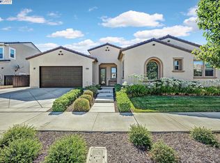 355 Bridgewater Dr, Brentwood, CA