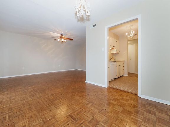 4th image of 3636 Taliluna Ave APT 130-1