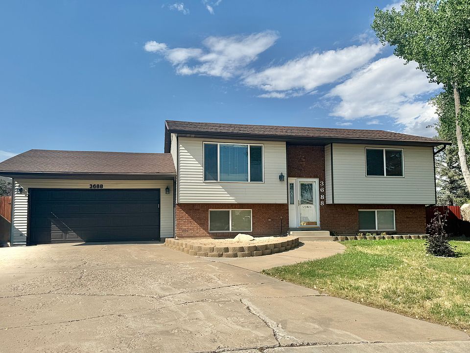 1st image of 3688 Westridge Dr