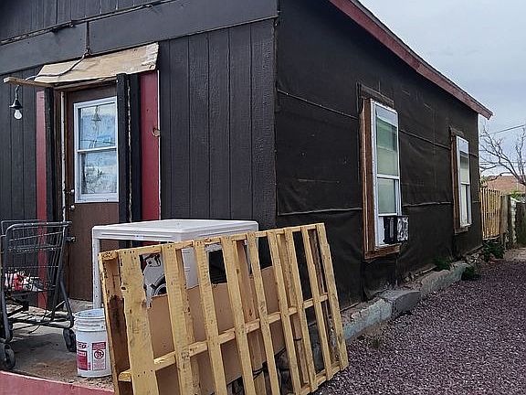 5th image of 632 E 17th St