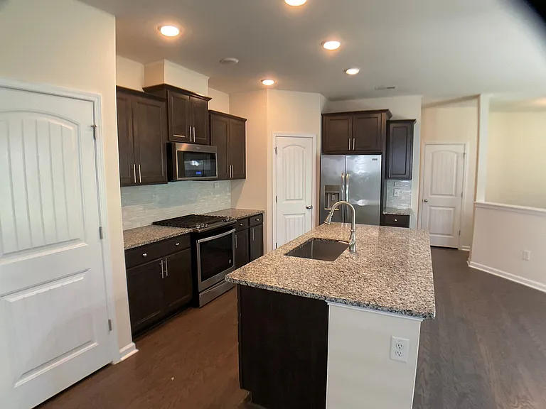 2109 Turling Way — Photo 7