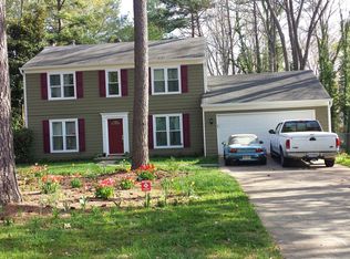 426 Maid Marion Ln, Stone Mountain, GA 30087