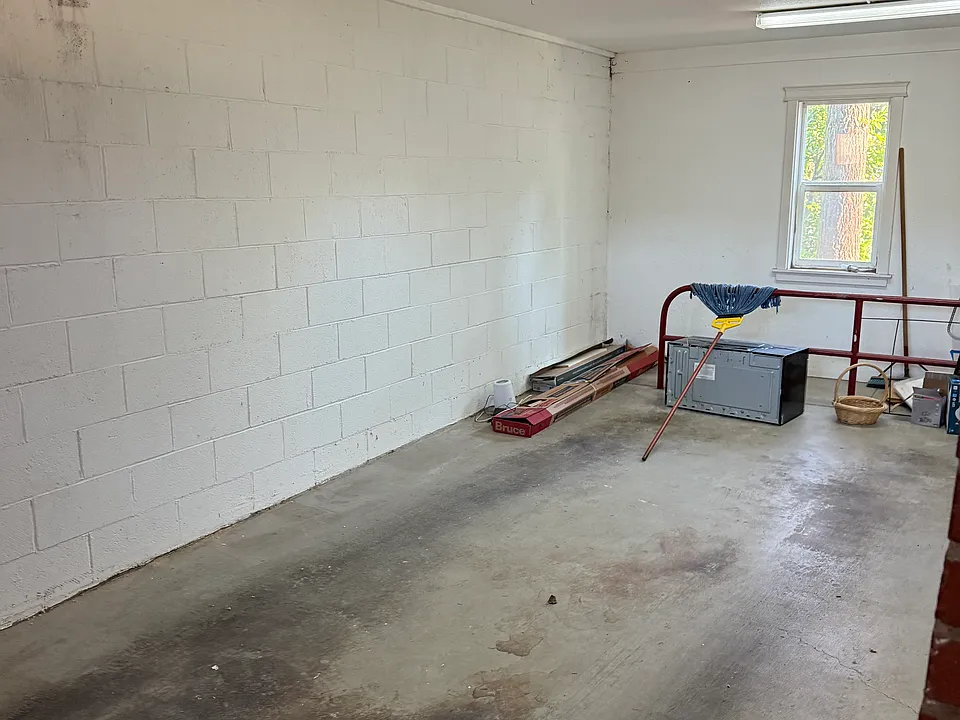 One Car Garage