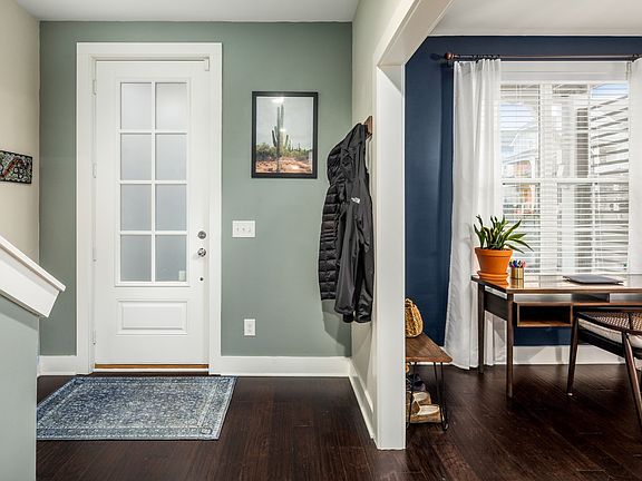3rd image of 744 Cottage Park Dr