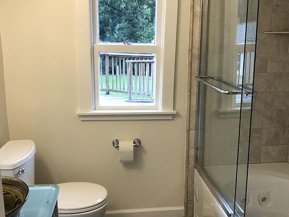 5th image of 4026 Westlawn Dr