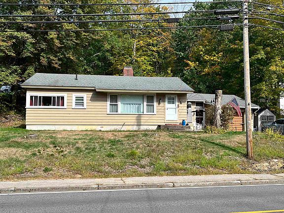 2nd image of 214 Main Street