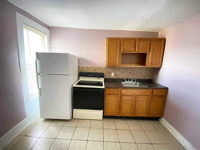 1833 W Rockland St #2 — Photo 10