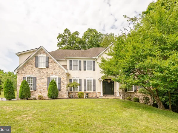 1117 Darczuk Dr, Garnet Valley, PA 19060