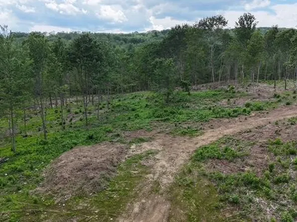 000 Gore Road, Alfred, ME 04002