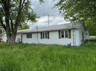 130 N Center St, State Line, IN 47982