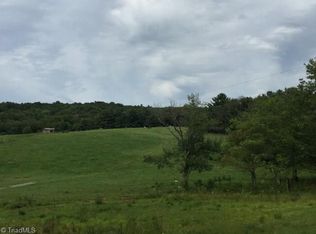 201 Millstone Rd, Woodlawn, VA 24381