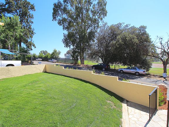 5th image of 15700 Country Club Dr