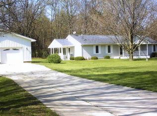 10536 Cady Rd, Jackson, MI 49201