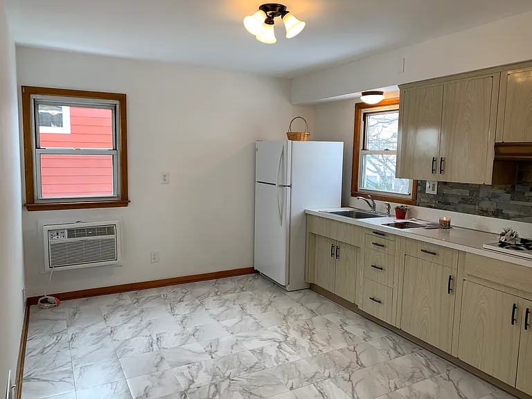 15 Bernice Pl #2 — Photo 5