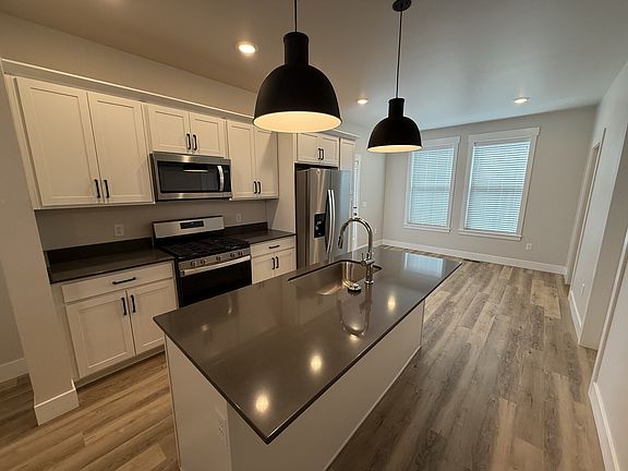 5th image of 1842 Saint Paul Ln