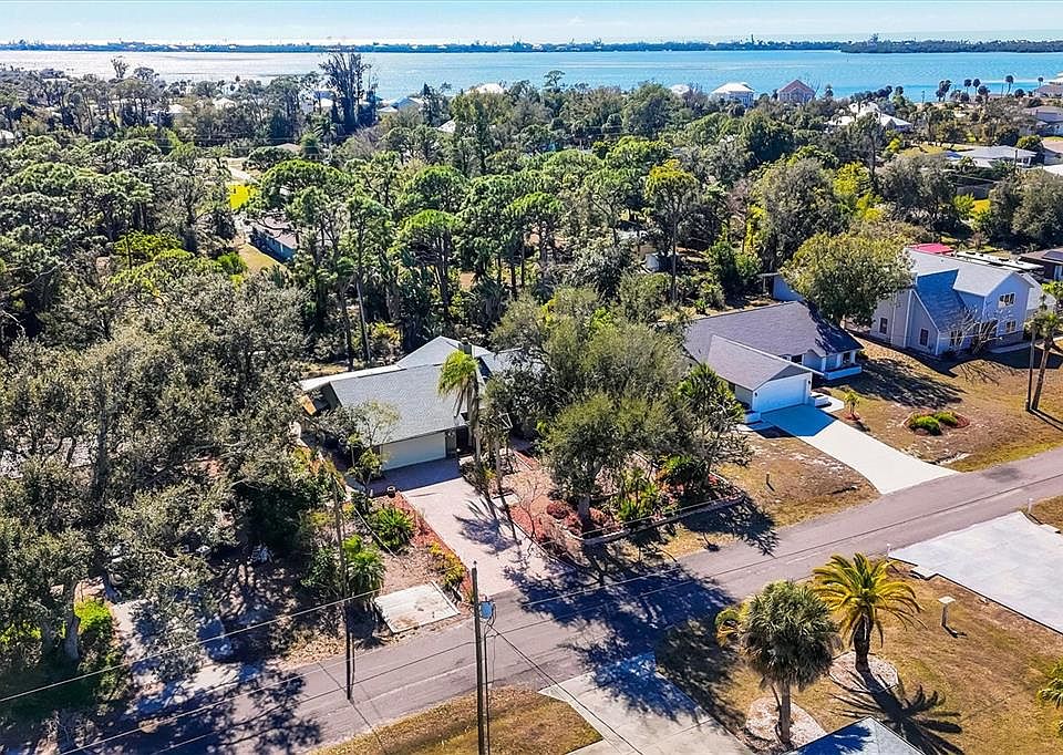 745 Sesame St, Englewood, FL 34223 | MLS #D6146013 | Zillow