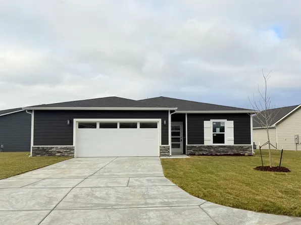 1790 W Redbud Ln, Goddard, KS 67052