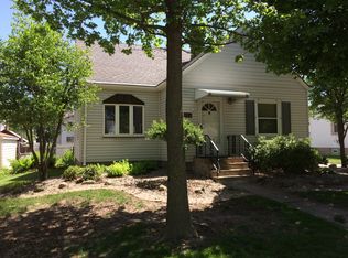 8329 Walnut Dr, Munster, IN