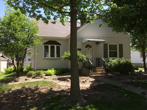 8329 Walnut Dr