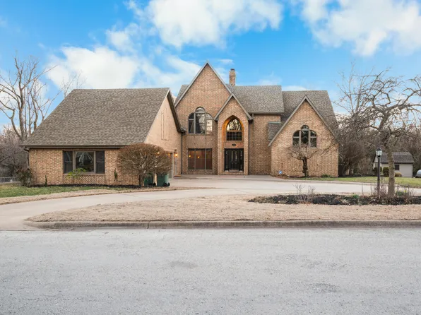 1320 W Northwood Street, Bolivar, MO 65613