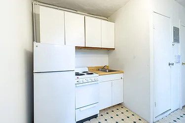 Rented by City Connections Realty